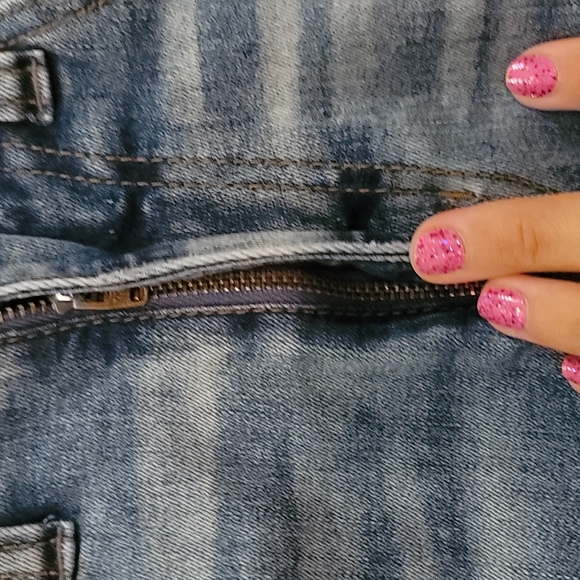 Jean Shorts - Picture 2 of 7